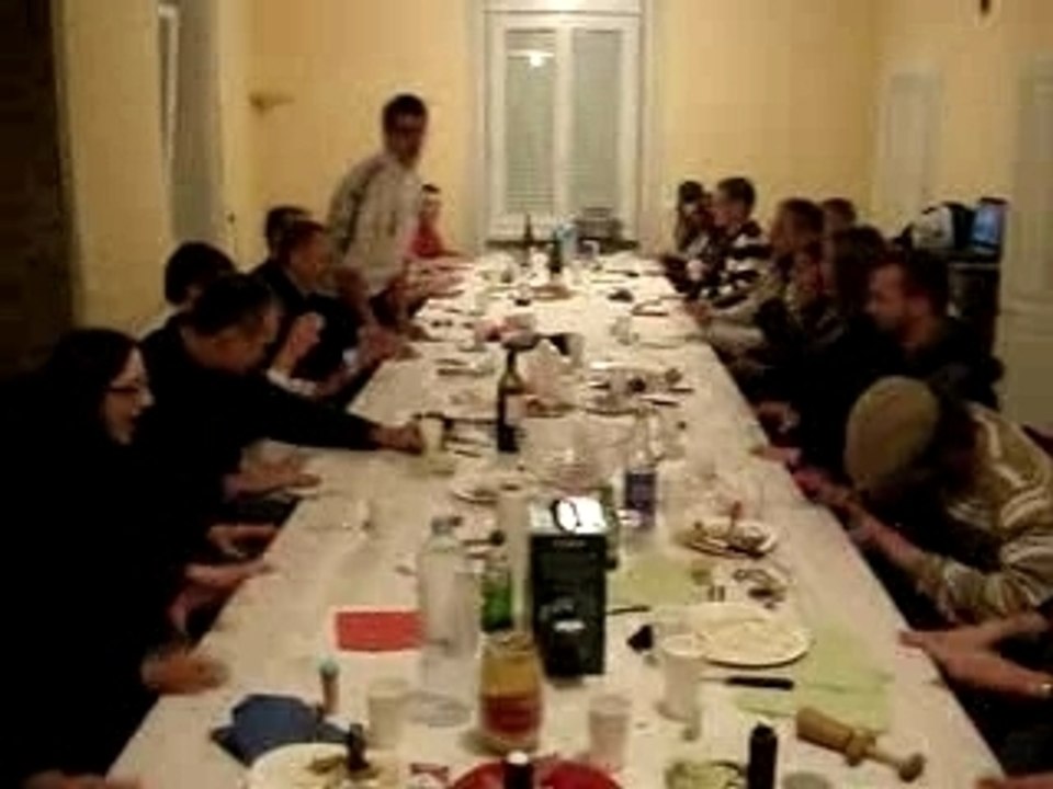 MOV08082