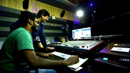 K J Vijay | Tamil Film Song on Flute | Azhagu Aayiram | Tamil Instrumental | Music Video