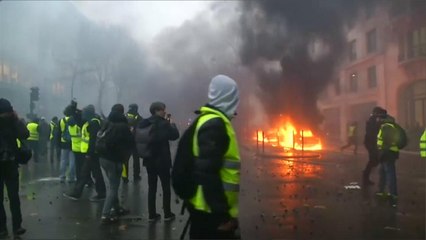 بعد السترات الصفراء.. كيف انتهى اقتصاد فرنسا هذا العام؟