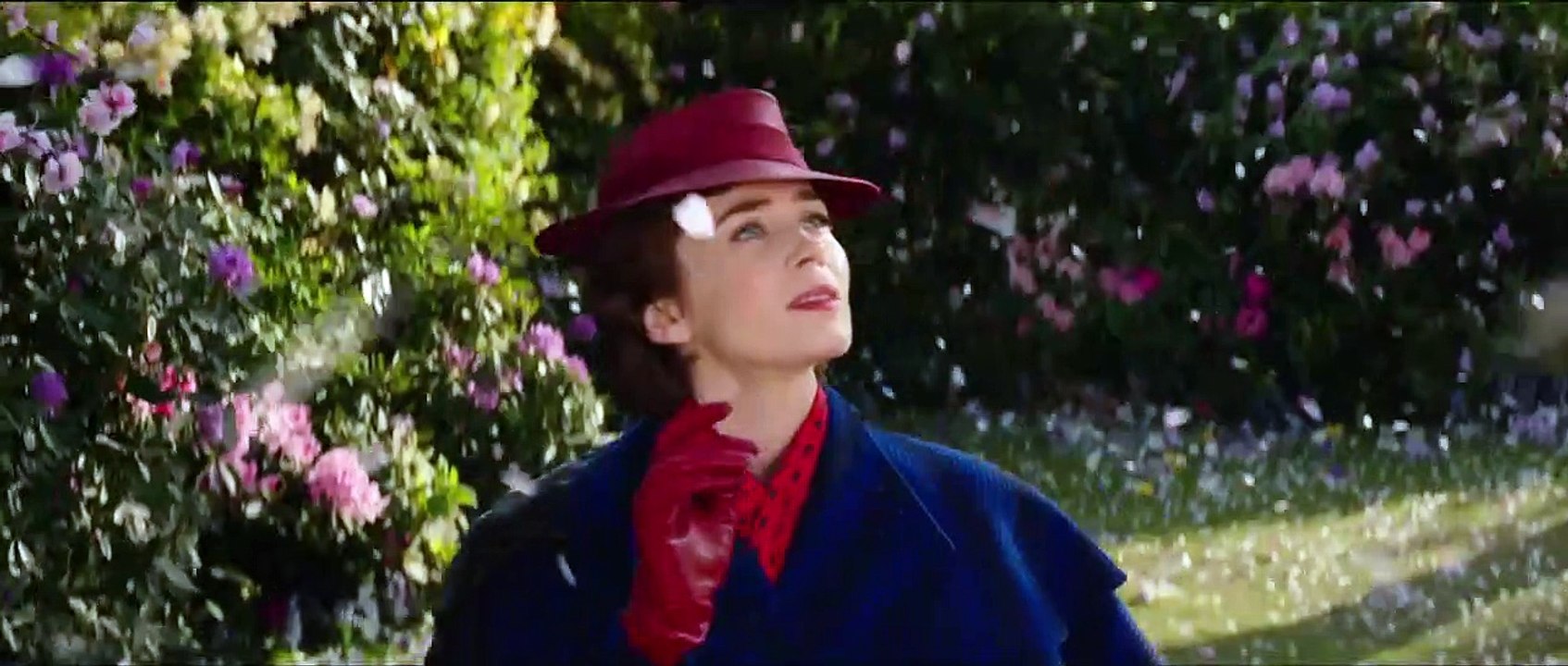 MARY POPPINS RETURNS