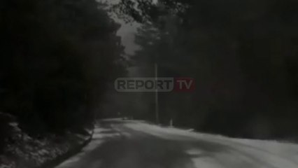 Vlorë/ Llogaraja zbardhet nga bora, vështirësi në qarkullimin e automjeteve
