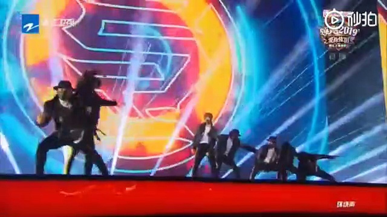 Luhan Kinjaz Performance Zhejiang TV NYE 2018-2019