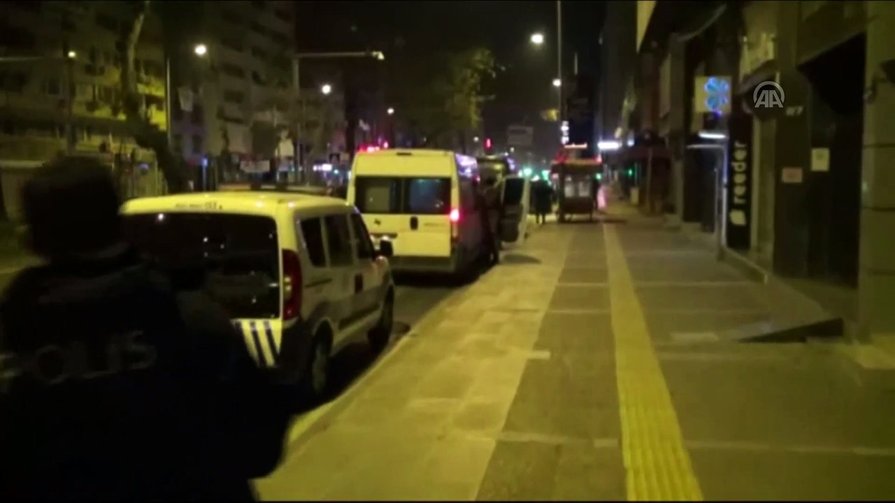 DEAŞ şüphelilerinin kullandığı binada sarı yelek bulundu - İZMİR