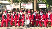 Balçova arsa mağdurlarından Noel Baba kıyafetli protesto - İZMİR