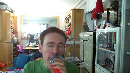 Wiwi égratigne "shame shame" des Magic Lanterns