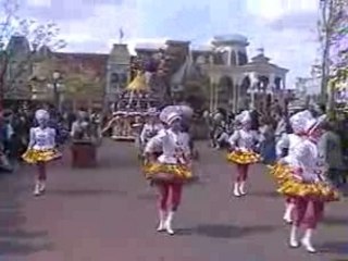 parade merveilleuse 2/2 disneyland paris