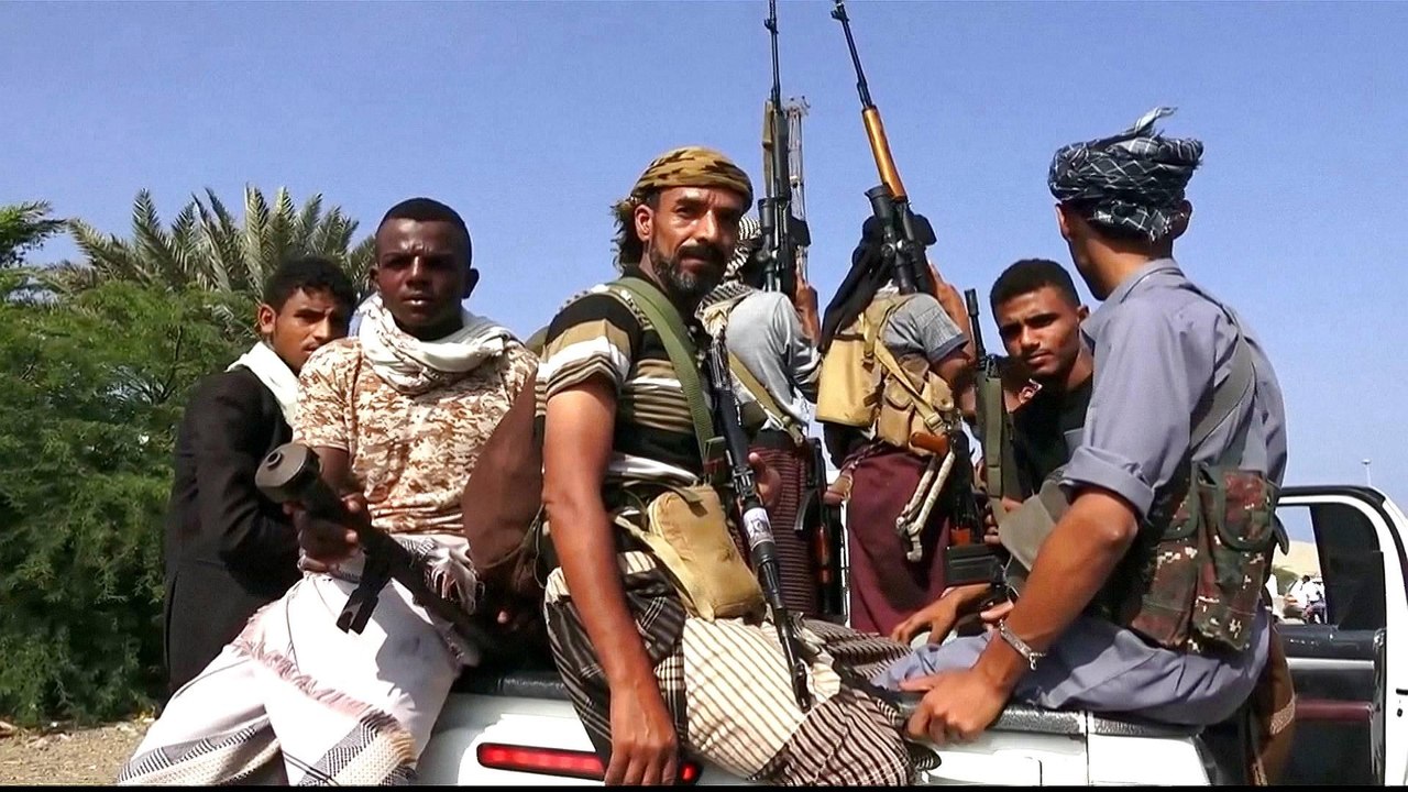 Houthi shelling in Hodeidah reported after handover accord