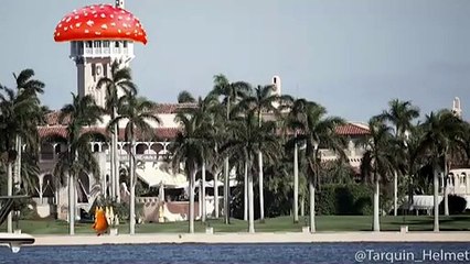 Giant Inflatable Rat Comes To Mar-a-Lago For New Year\'s Eve