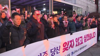 "튼튼한 차 만들게요"...쌍용차 해고자 10년 만의 출근 / YTN