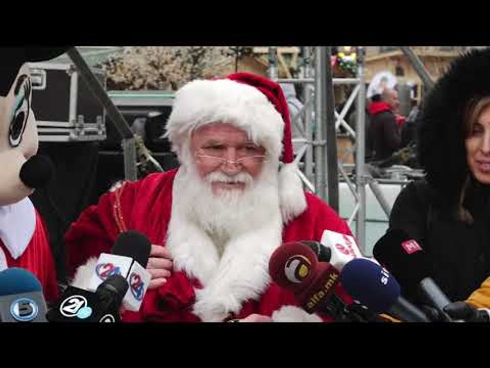Atmosferë festive nëpër rrugët e qytetit