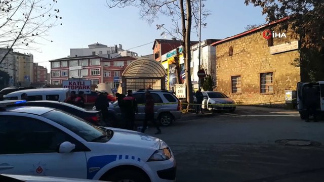 Yol verme tartışmasında aracı kurşunlanan sürücü canını zor kurtardı