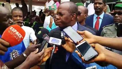 Dr Ibrahima Kassory Fofana à la morgue de l'hôpital sino-guinéen de Kipé à la suite du décès du journaliste Abdoulaye Bah