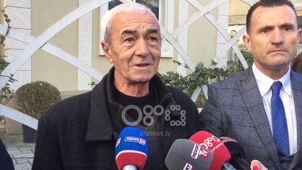 Ora News - Fier, 43-vjeçari vdiq në ambulancë, familjarët padi mjekëve