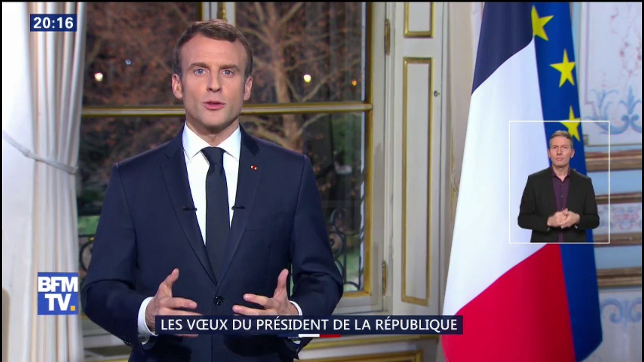 Emmanuel Macron: "notre avenir dépend de notre capacité à nous aimer et à aimer notre patrie"