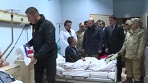Soylu, Yüksekova Devlet Hastanesi'nde Tedavi Gören Askerleri Ziyaret Etti - Hakkari