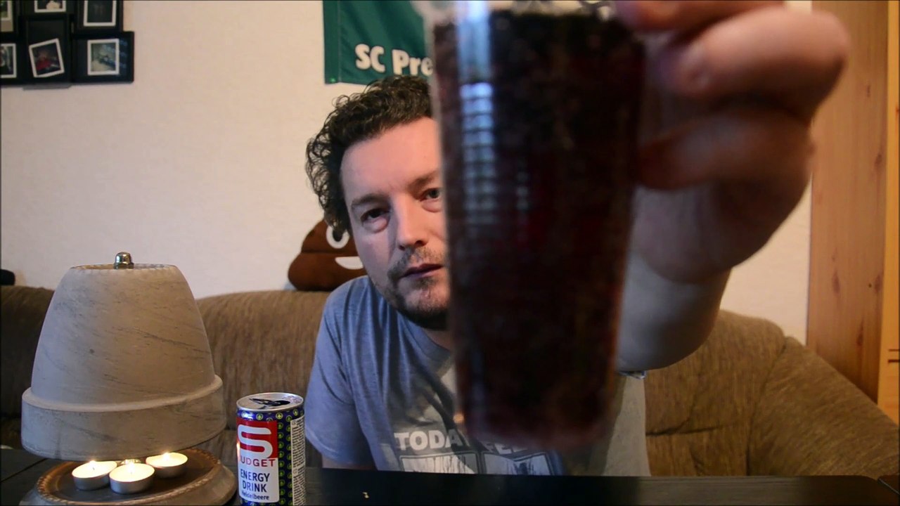 S Budget Energy Drink Heidelbeere und Limette Review und Test