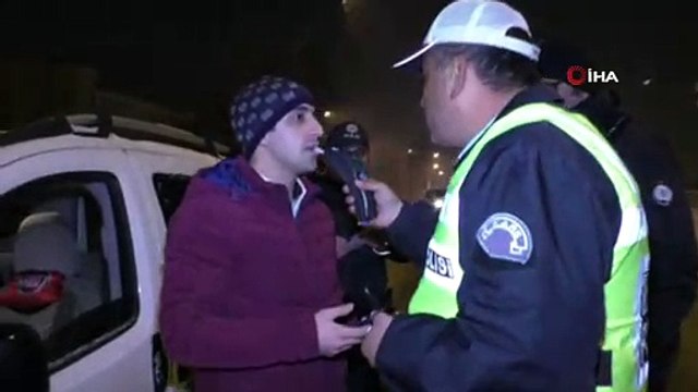 Kars’ta eksi 15 derece soğukta yılbaşı uygulaması