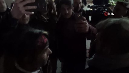 Taksim'de Selfi Çekinmek Bahanesiyle Turist Kadınlara Taciz Girişimi