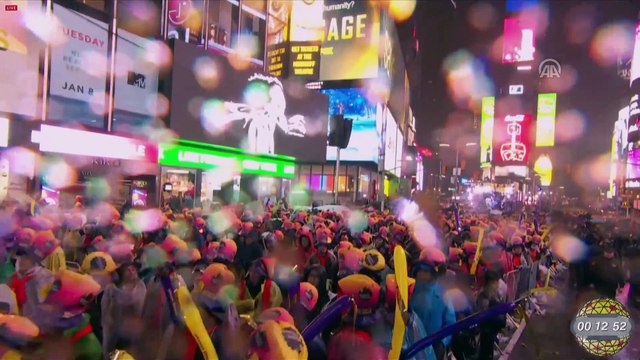 New York'ta yeni yıl kutlamalarının adresi Times Meydanı - NEW YORK