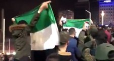 Taksim Meydanı'nda Suriyelilerin Yılbaşı Kutlaması Dikkat Çekti