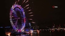 Londra Yeni Yıla Muhteşem Havai Fişek Gösterisiyle Girdi