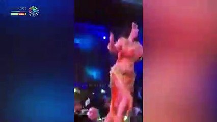 شاهد.. رقص صافيناز فى حفل رأس السنة