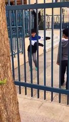 رقصة غريبة لأطفال خليجيين مأخوذه عن لعبة إلكترونية !