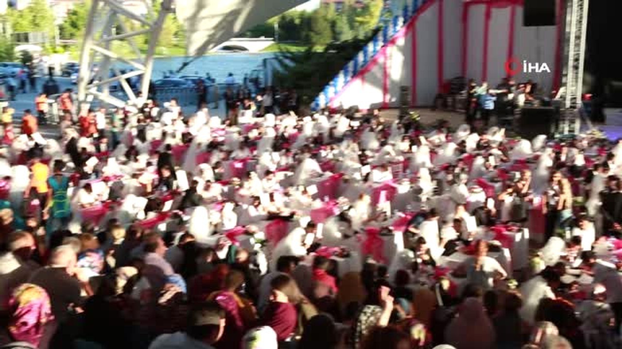 Büyükşehir Belediyesi Evlendirme Şube Müdürlüğü, 2018 Yılında Bin 80 Çiftin Nikahını Kıydı- Son Bir...