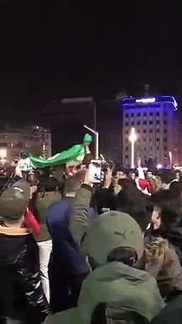 Suriyeliler Yılbaşı Gecesi Taksim Meydanı'nı işgal etti