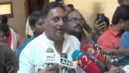 New Year 2019 Updates:Actor Prakash Raj To Enter Into Politics