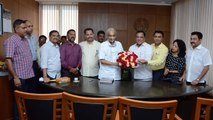 Goa Chief Minister Manohar Parrikar visits CM office after five months | OneIndia News