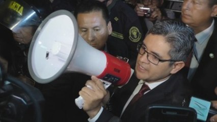 Fiscal peruano se declara indignado por destitución y dice defenderá su fuero