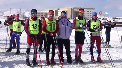 Bitlis’te ‘Kayaklı Koşu’ yarışması