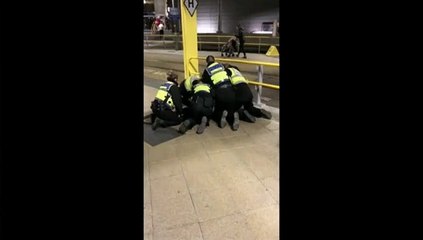La policía británica investiga un apuñalamiento en Manchester