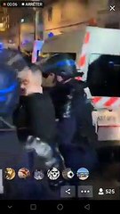 Regardez les images de l'arrestation du gilet jaune Eric Drouet dans la plus grande confusion ce soir Place de la Concorde à Paris