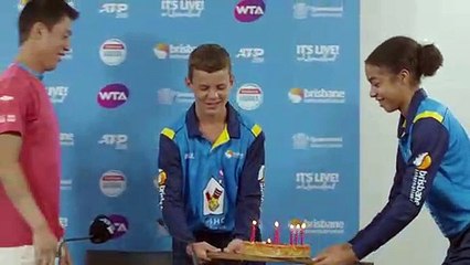 Kei Nishikori'ye doğum günü sürprizi