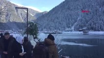 Trabzon Uzungöl, Buz Tuttu