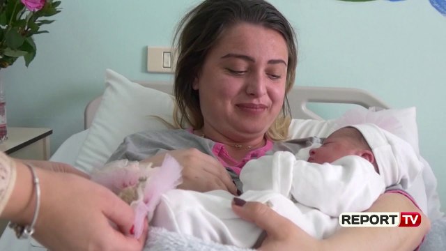 Manastirliu në Maternitetet e Tiranës: Nga sot bonusi i bebes për çdo të porsalindur