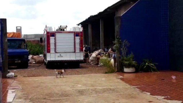 Depósito de recicláveis tem princípio de incêndio