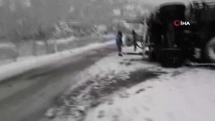 Kar Küreme Aracı Devrildi