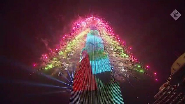 Новогодний салют и лазерное шоу в Дубае