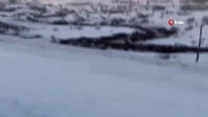 Arızayı Gidermek İçin, Soğukta Çıplak Ayakla Dereden Geçtiler