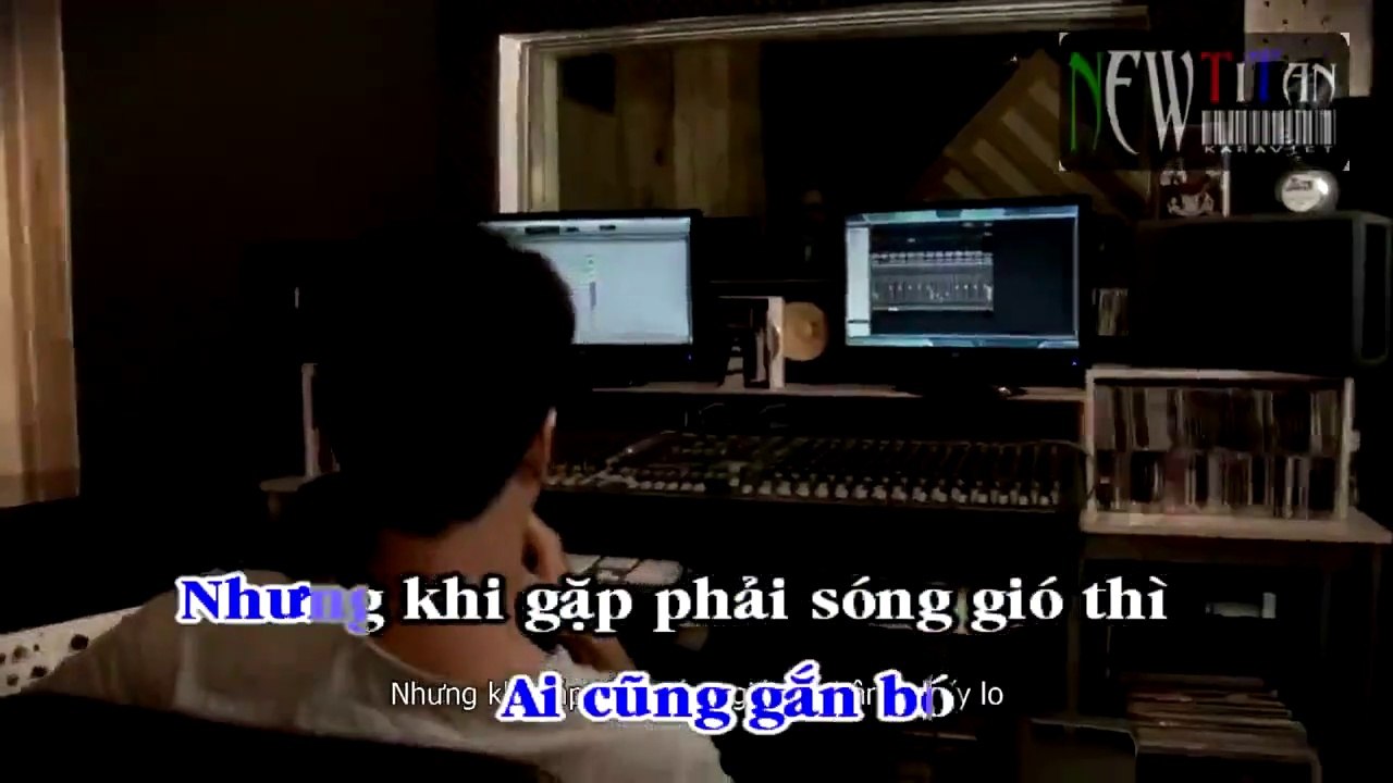 [Karaoke] Người Việt Nam - Karik [Beat]
