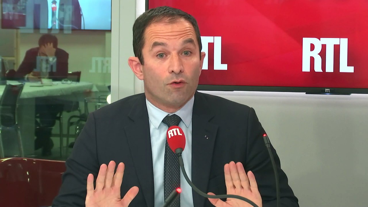 "Mélenchon, je n'y comprends plus rien", lance Hamon sur RTL