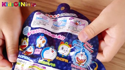 ドラえもんのバスボールで水遊び！ お風呂のおもちゃ！ Doraemon Bath Ball Surprise Toy