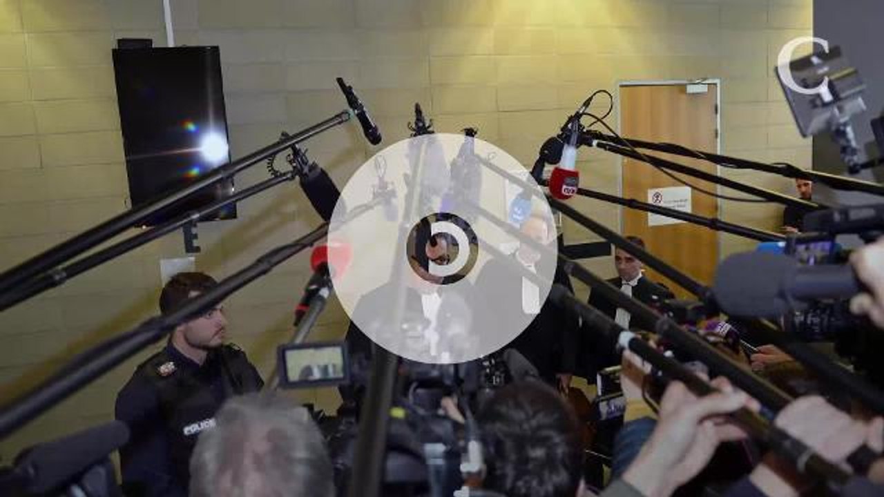 "Il était dévasté" : comment Michel Polnareff a vécu la mort de son ami Johnny Hallyday