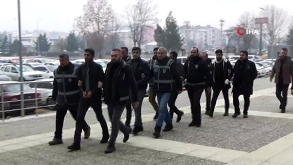 Yılbaşı gecesi çıkan kavganın ardından 5 kişi adliyeye sevk edildi