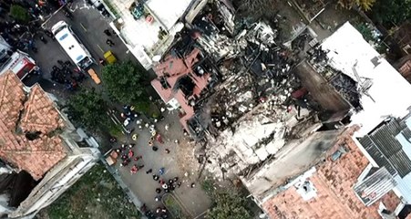 Son Dakika! Yedikule'de Bina Çöktü, Enkaz Altında Kalan 2 Kişi Kurtarıldı