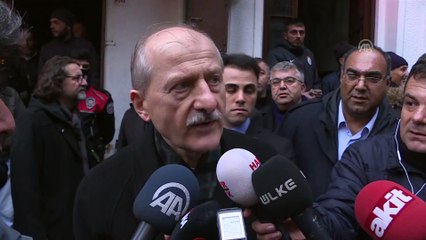 Fatih'te dün gece yanan bina çöktü - Fatih Belediye Başkanı Hasan Suver -  İSTANBUL