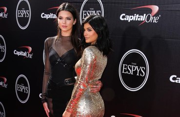 Kylie et Kendall Jenner à la soirée du Réveillon de Drake